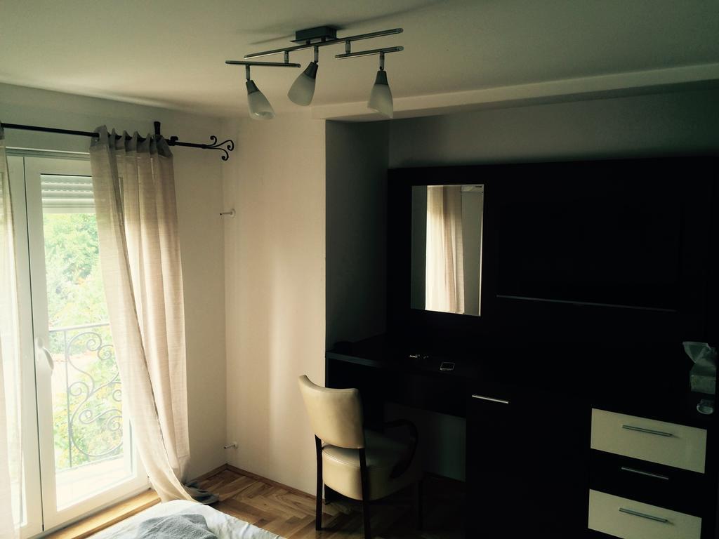 Park Srce Apartments Arandjelovac Δωμάτιο φωτογραφία