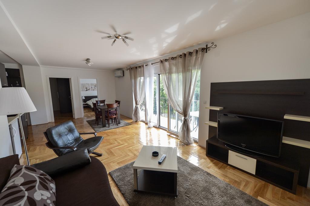 Park Srce Apartments Arandjelovac Δωμάτιο φωτογραφία