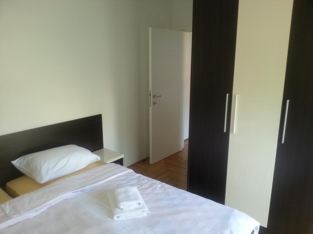 Park Srce Apartments Arandjelovac Δωμάτιο φωτογραφία