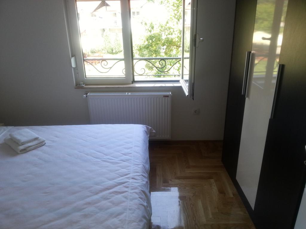 Park Srce Apartments Arandjelovac Δωμάτιο φωτογραφία