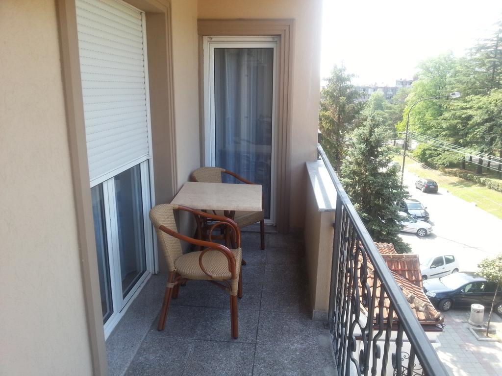 Park Srce Apartments Arandjelovac Δωμάτιο φωτογραφία